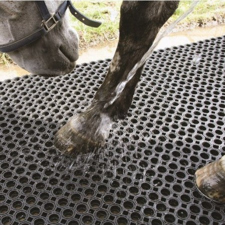 Non Slip Horse Mats with Holes Agriculture Rubber Matting Stable Mats