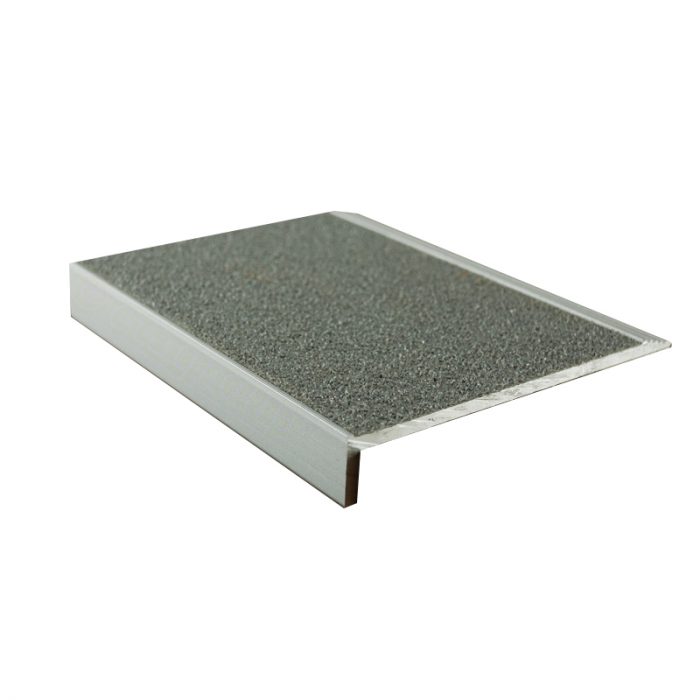 Commercial Stair Nosing Solid Protection Square Edge Carb Insert Stair Nosing