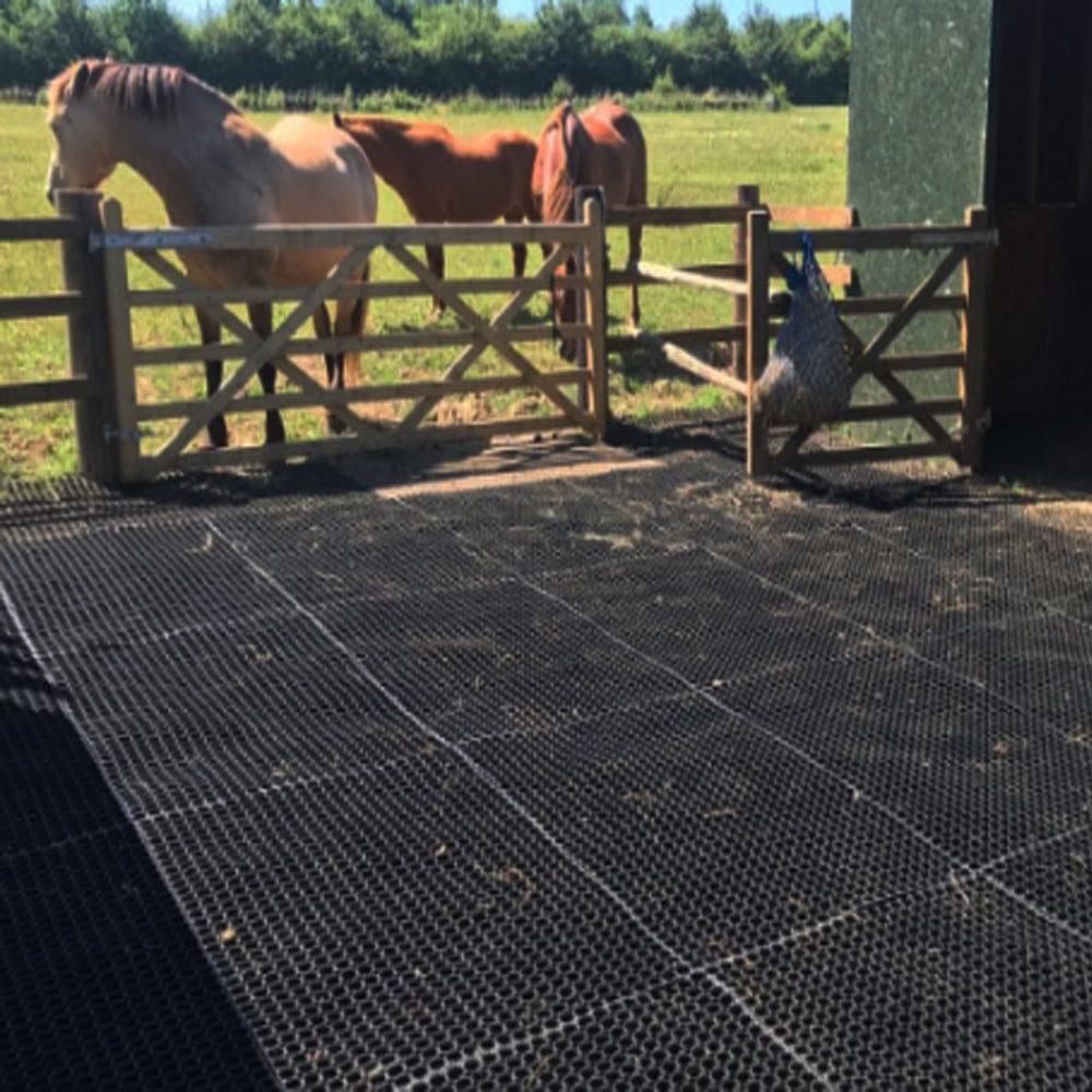 Non Slip Horse Mats with Holes Rubber Stable Mats Indoor Outdoor